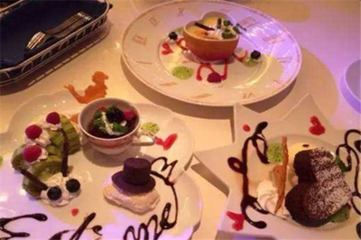 爱丽丝主题餐厅 以匠心产品与沉浸式服务，触动餐饮美食消费者的心